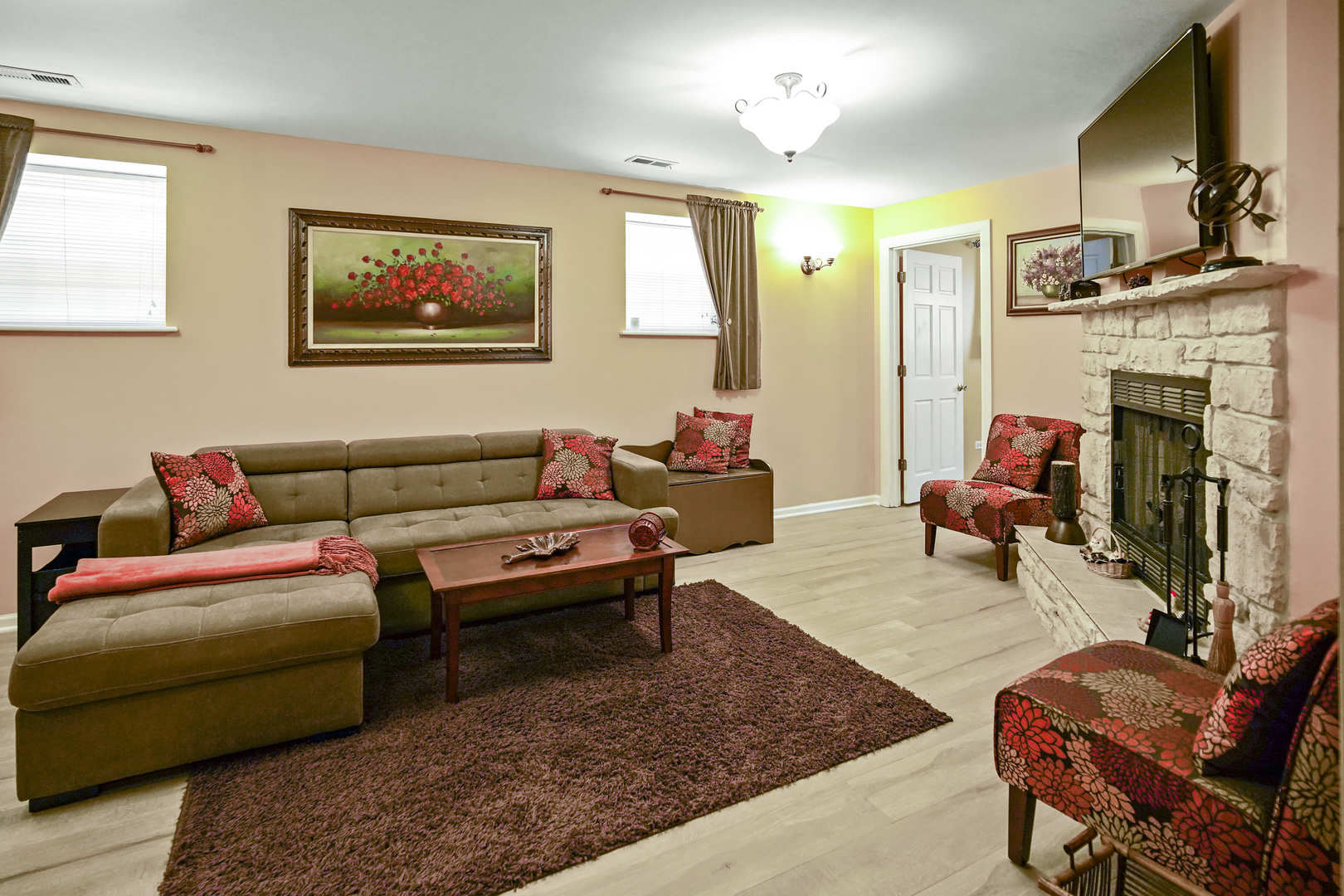 5404 N Christiana Avenue N