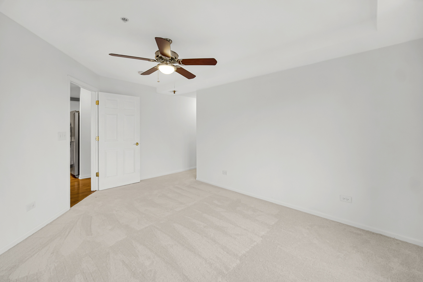 8000 Kilpatrick Avenue Unit: 3F
