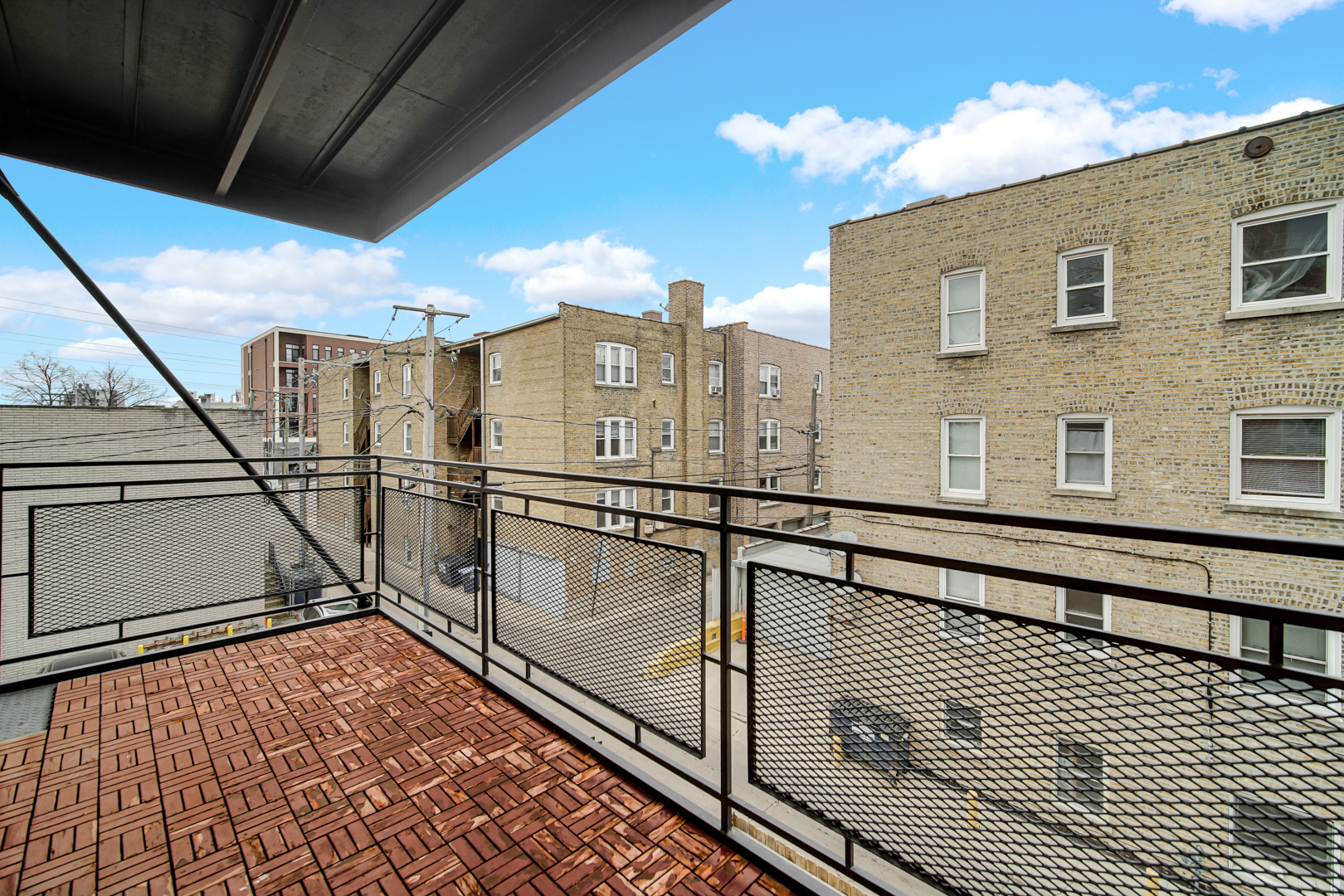 8000 Kilpatrick Avenue Unit: 3F