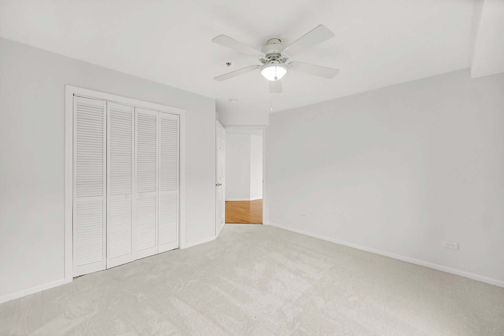 8000 Kilpatrick Avenue Unit: 3F