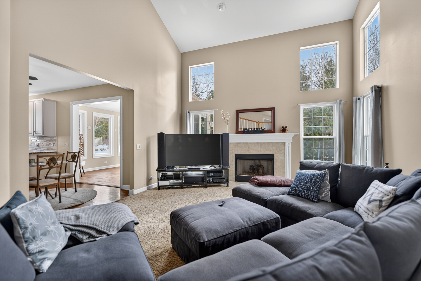 1823 Kings Gate Lane