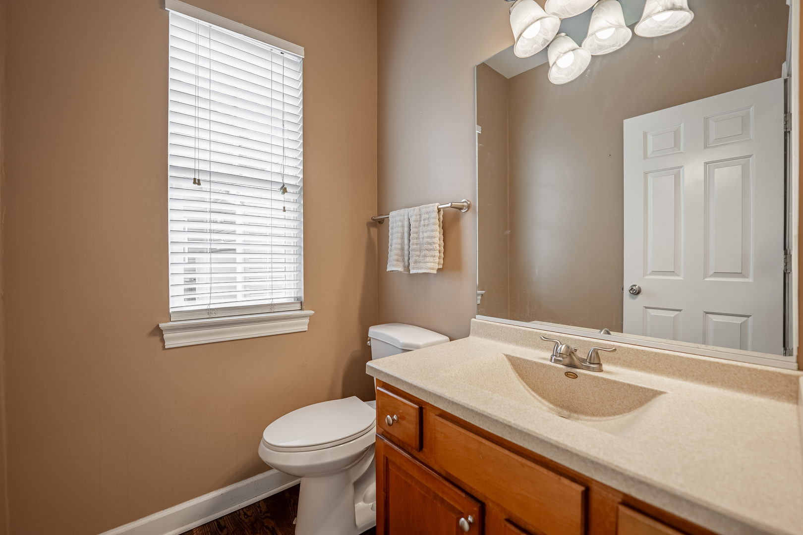 1823 Kings Gate Lane