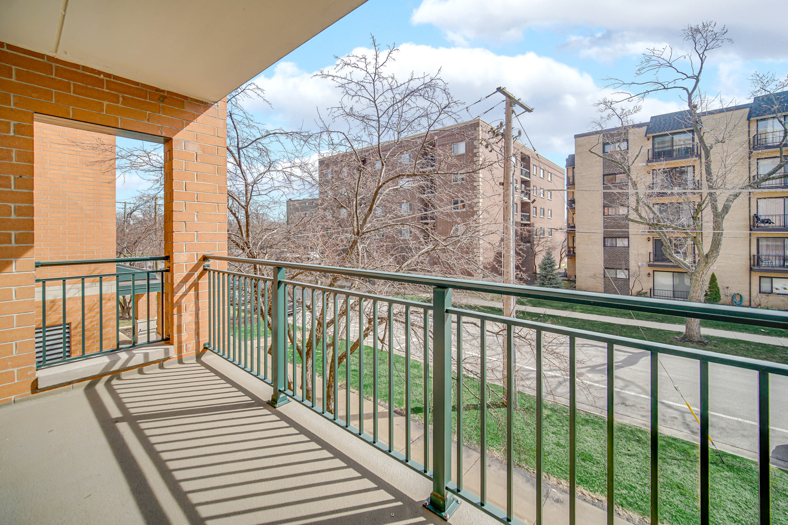 1636 Ashland Avenue Unit: 209