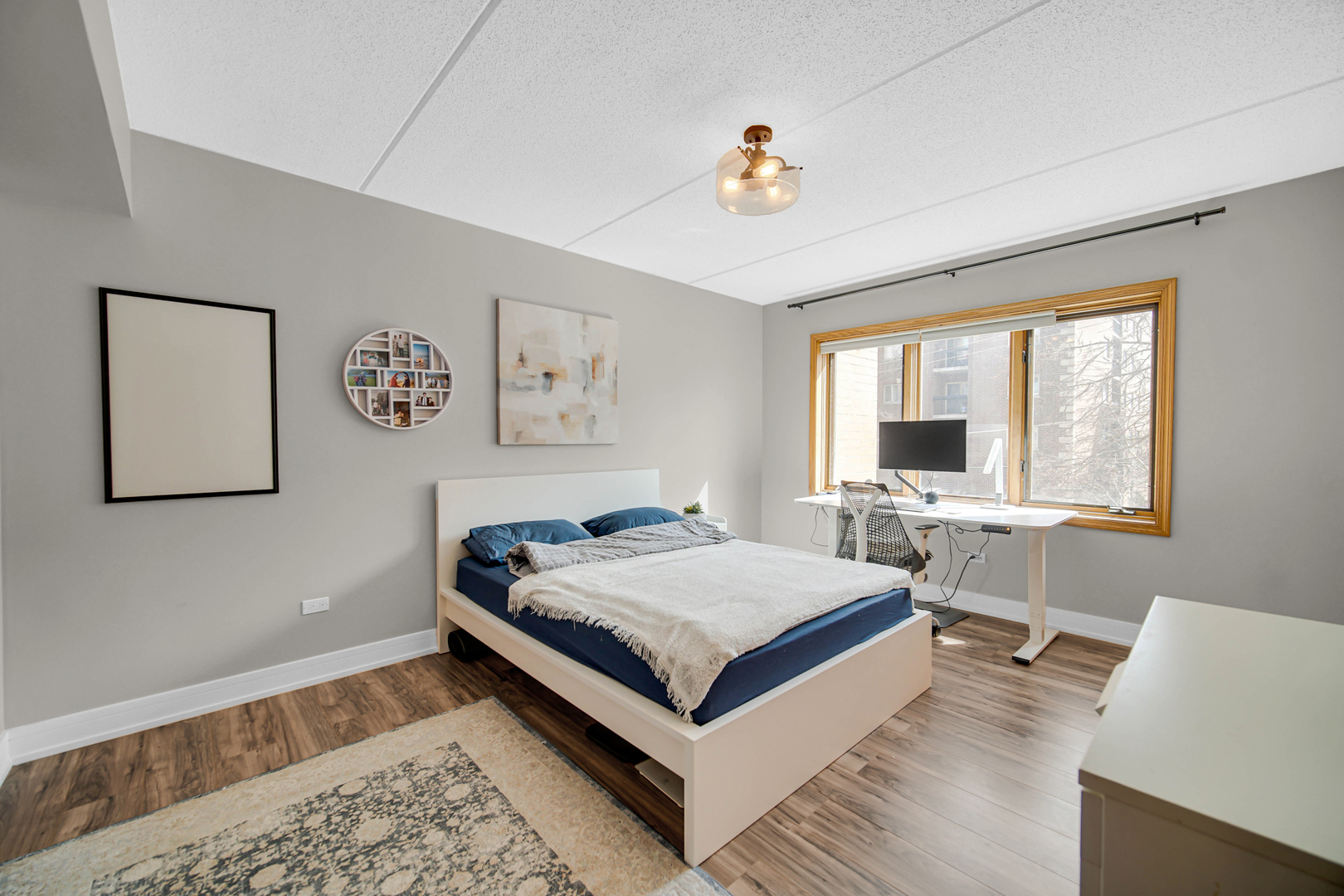 1636 Ashland Avenue Unit: 209