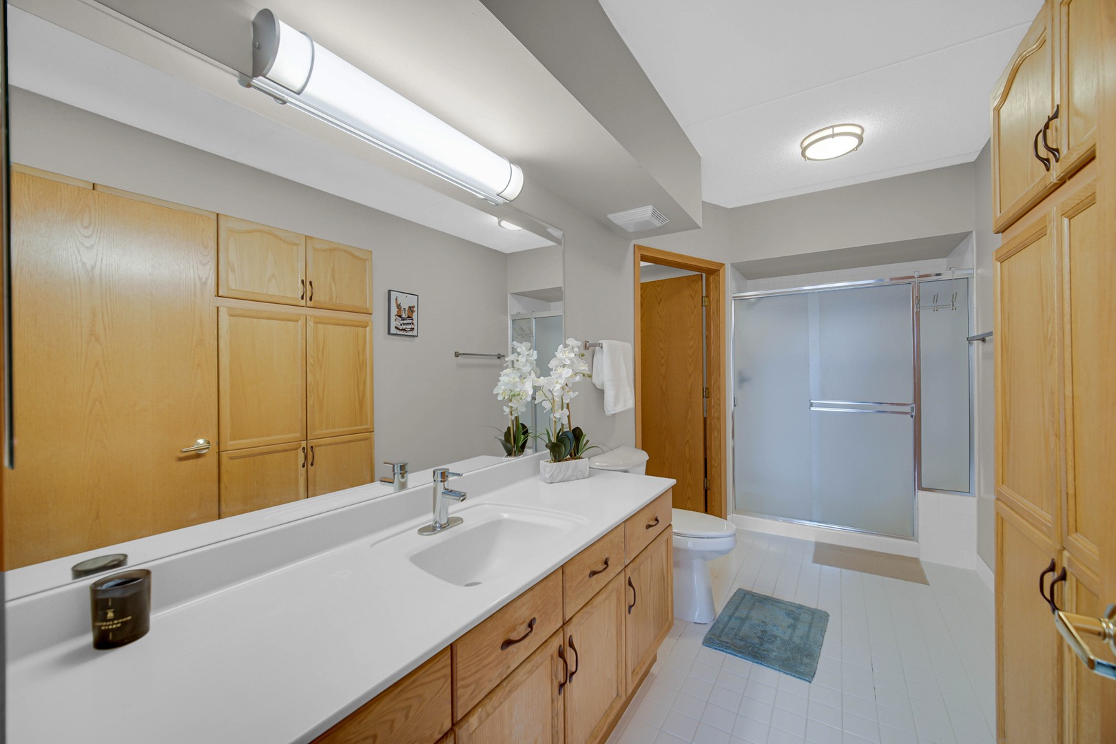 1636 Ashland Avenue Unit: 209