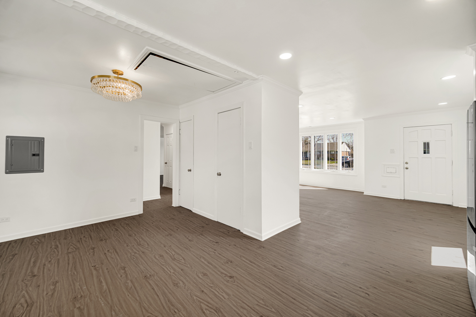 942 W Villa Drive