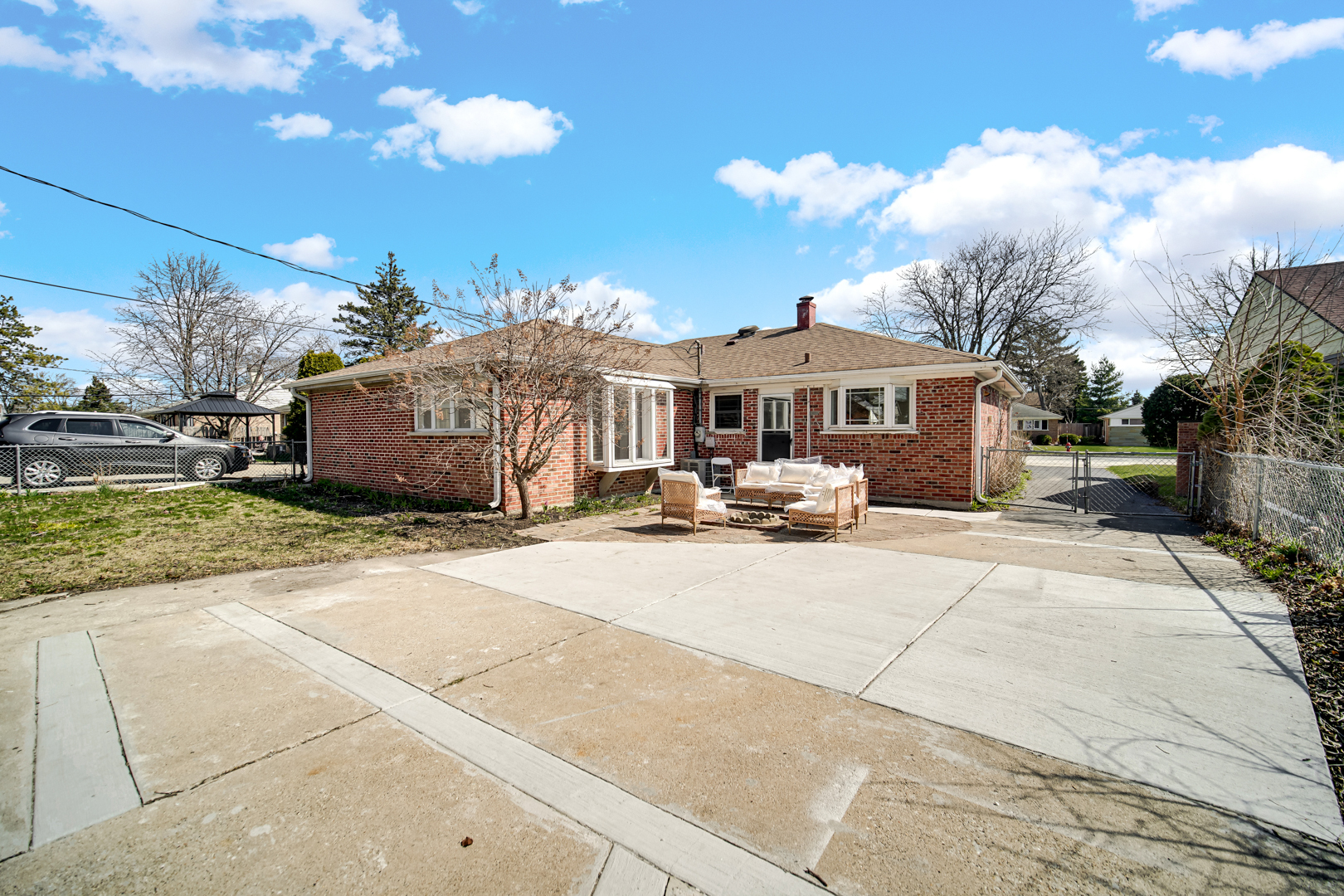 942 W Villa Drive