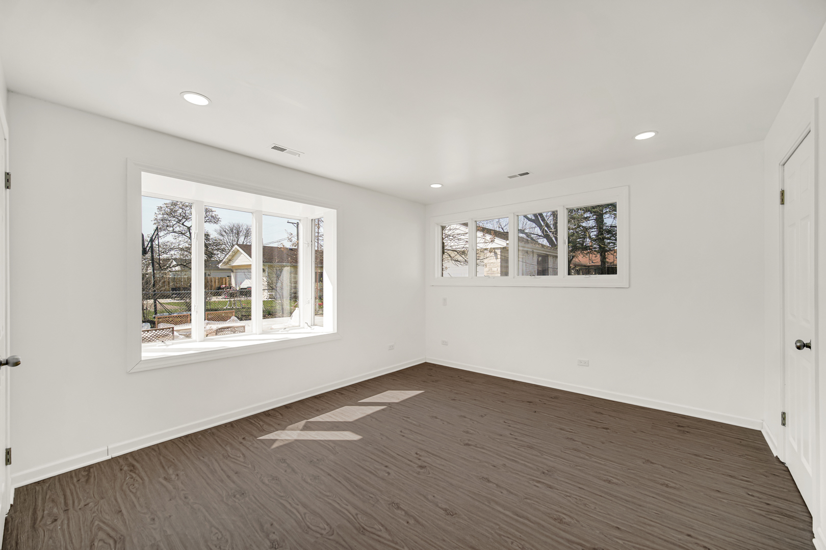 942 W Villa Drive