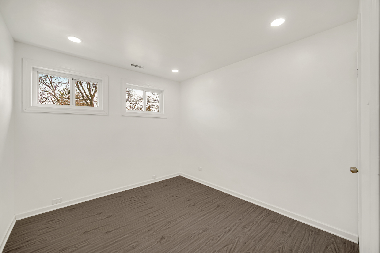 942 W Villa Drive