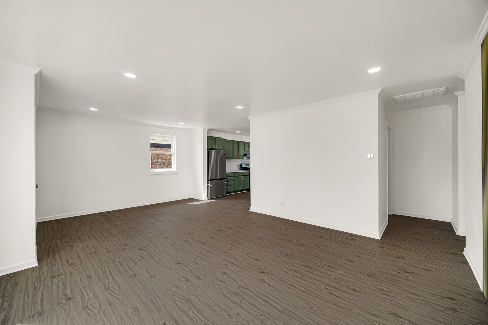942 W Villa Drive