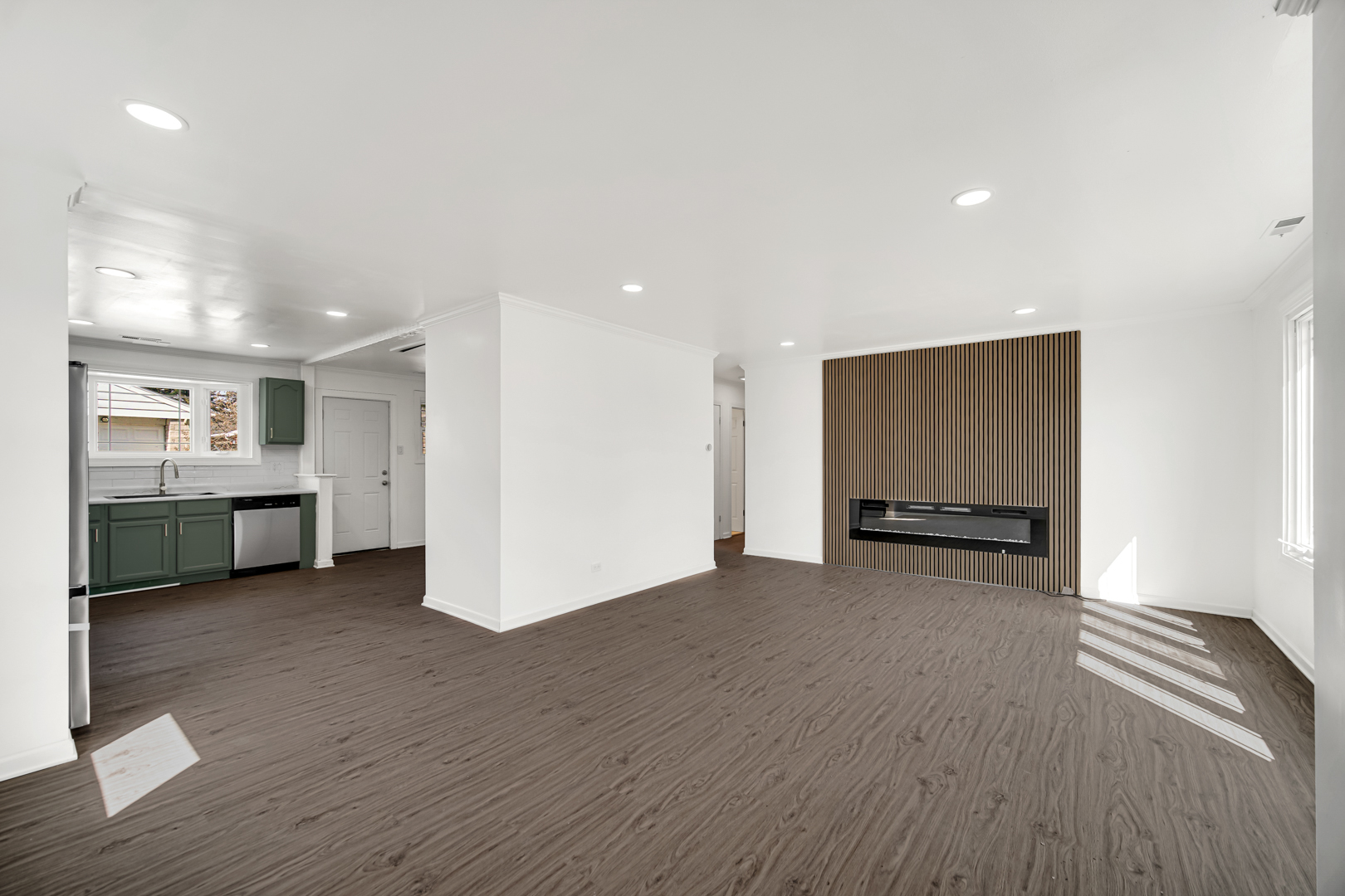 942 W Villa Drive