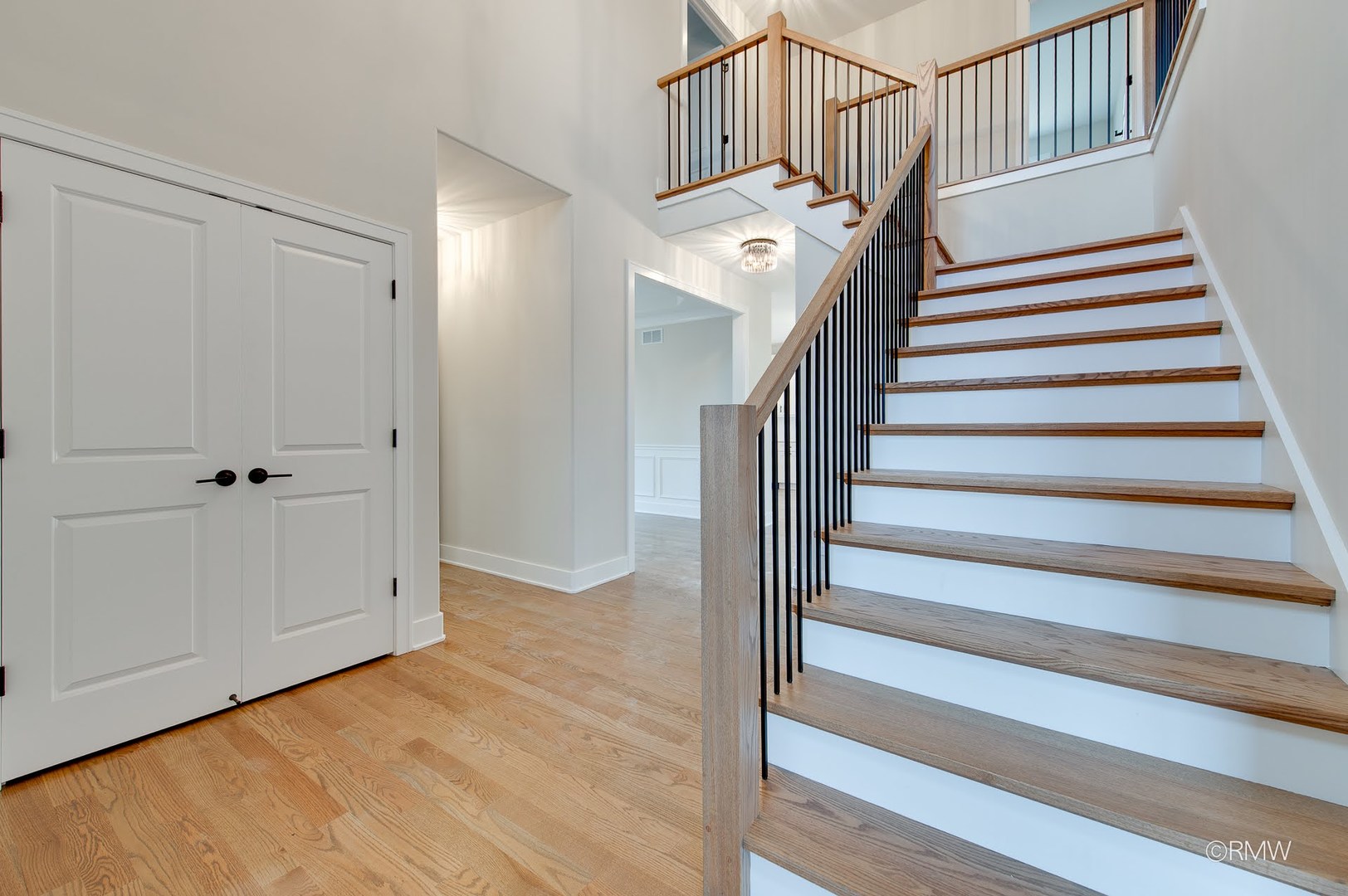 25W275 Doris Avenue