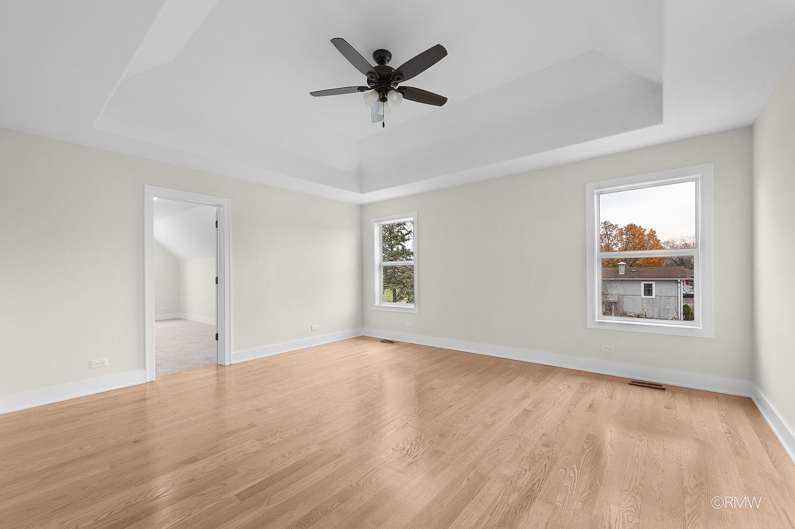 25W275 Doris Avenue