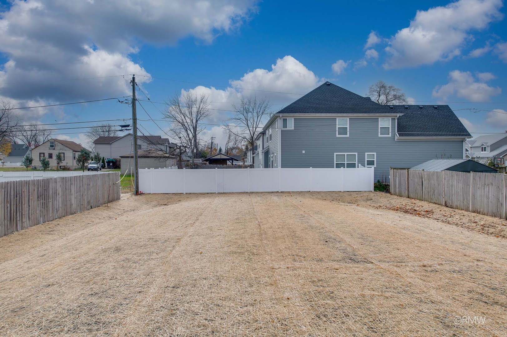 25W275 Doris Avenue