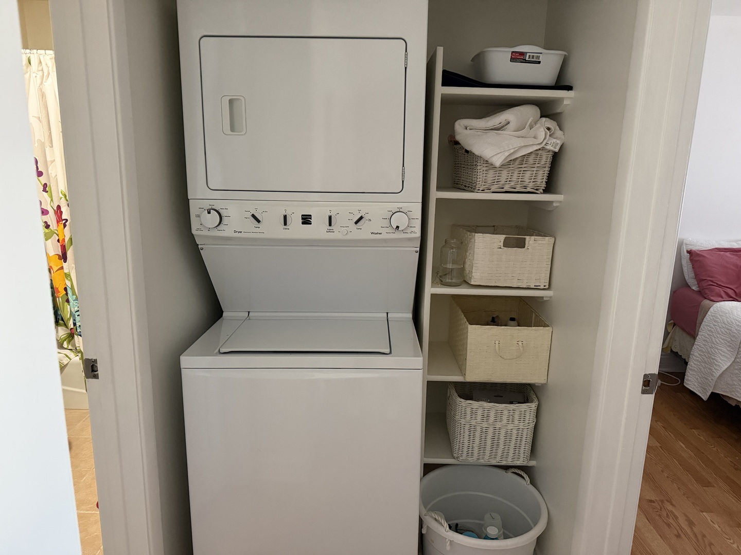 703 W Central Road Unit: 1C8