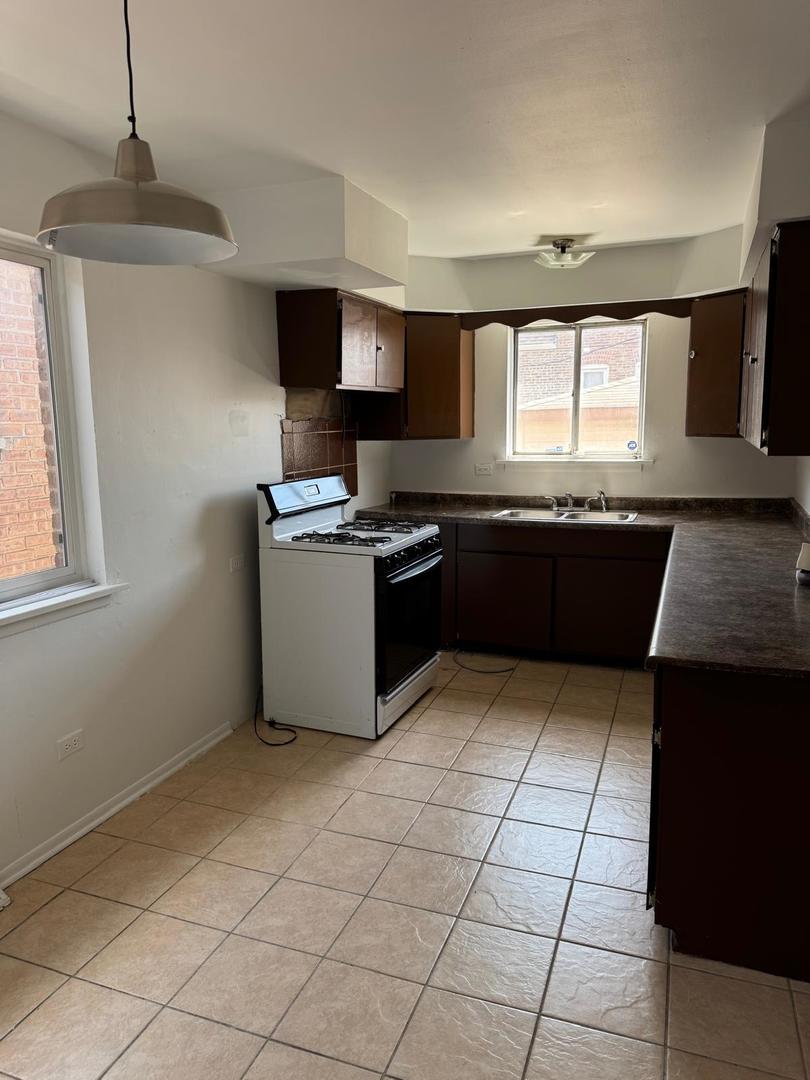 39 W 83rd Street