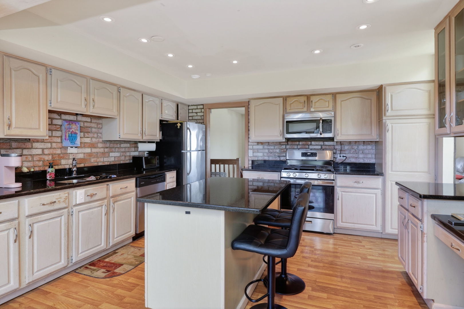 1170 Lancaster Court