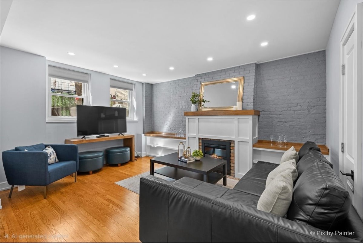 1969 N Lincoln Avenue Unit: 1