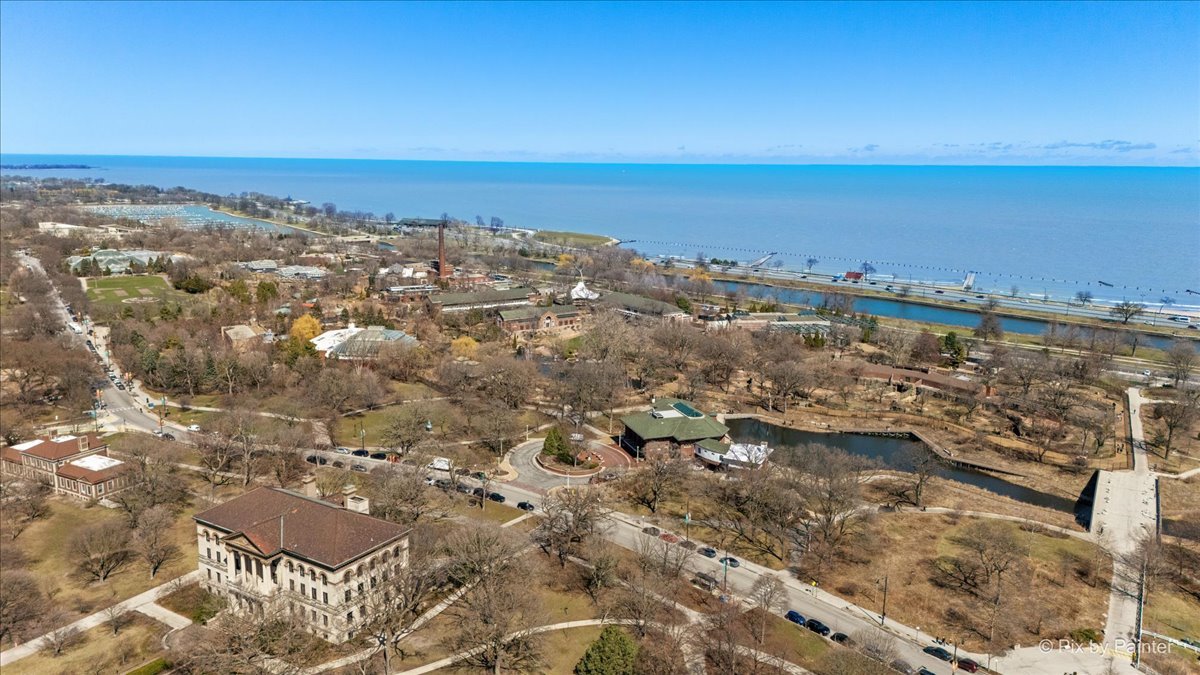 1969 N Lincoln Avenue Unit: 1