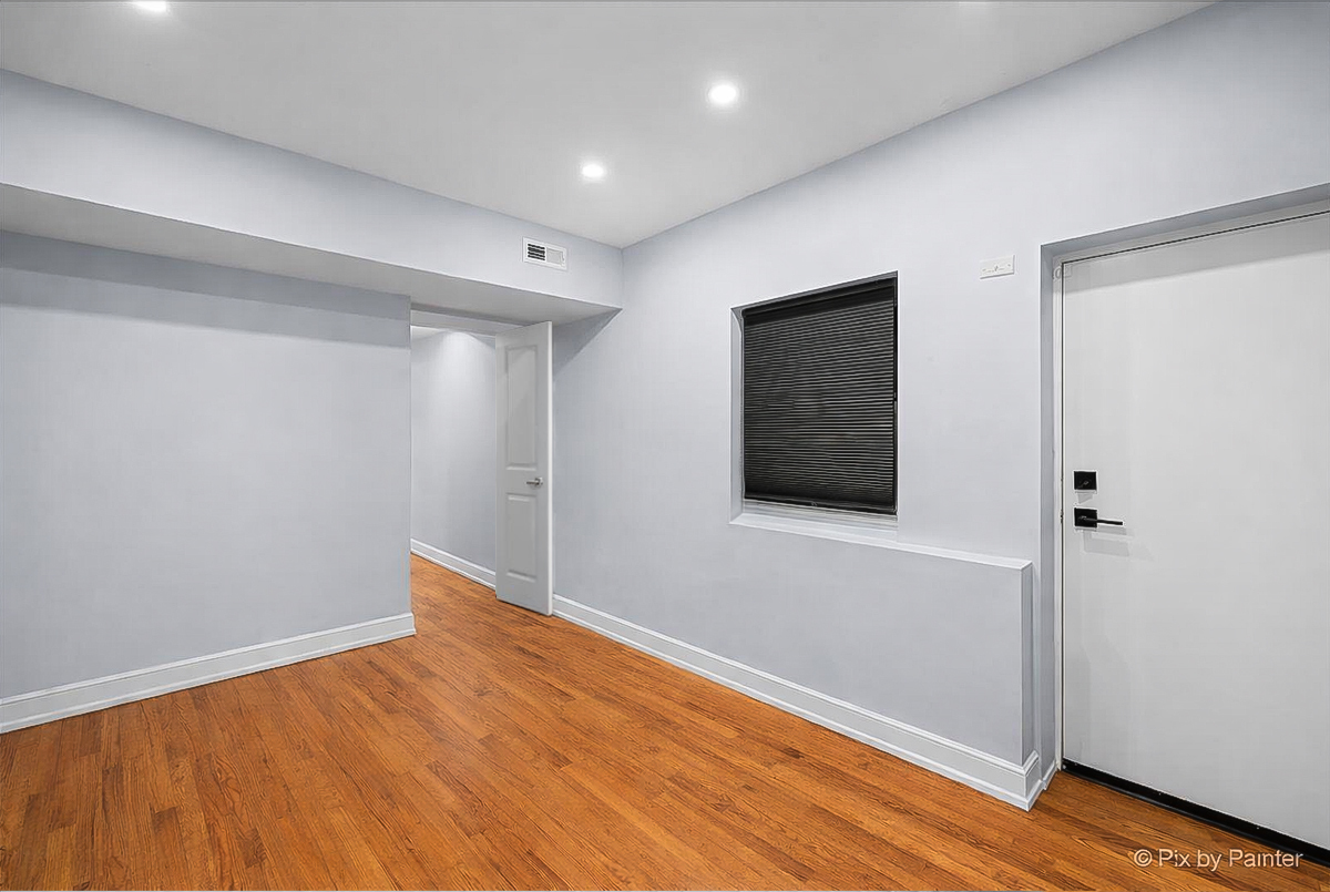 1969 N Lincoln Avenue Unit: 1