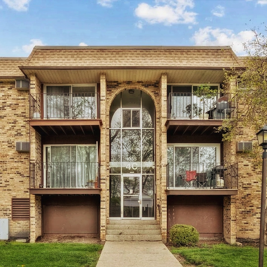 1035 Higgins QuarterS Drive Unit: 4-205