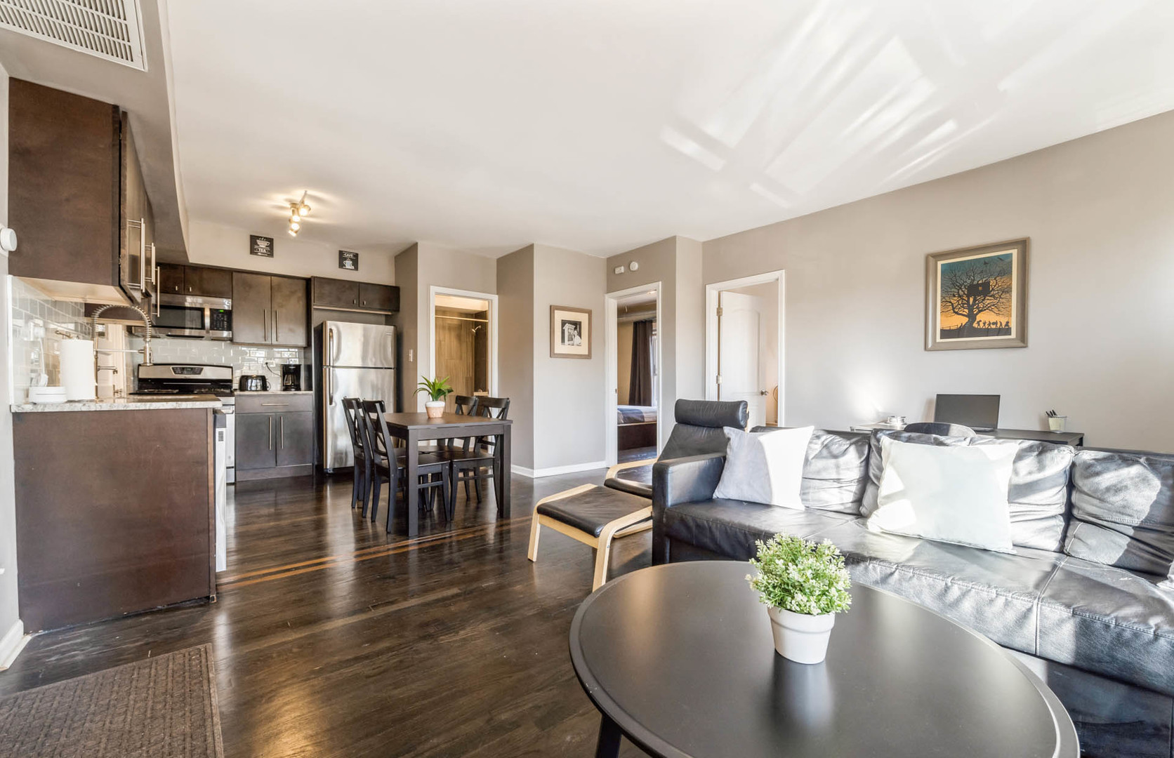 4136 W Palmer Street