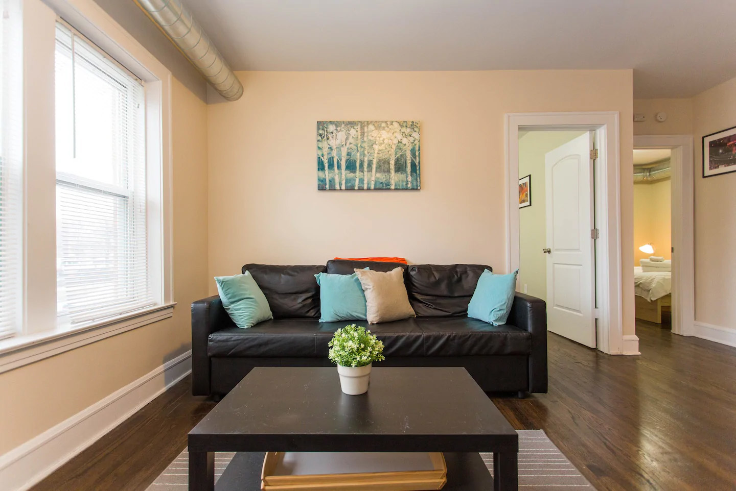 4136 W Palmer Street