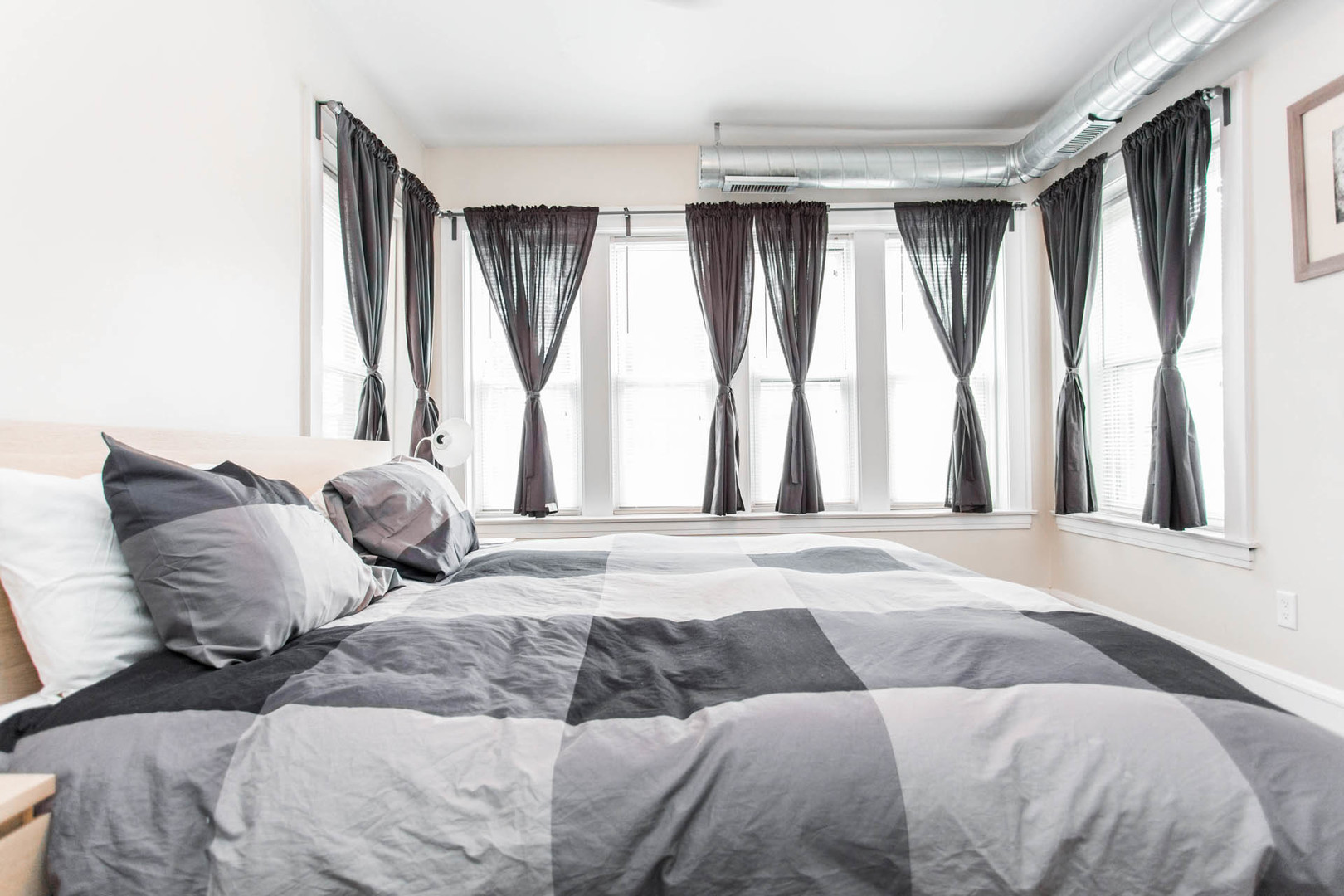 4136 W Palmer Street