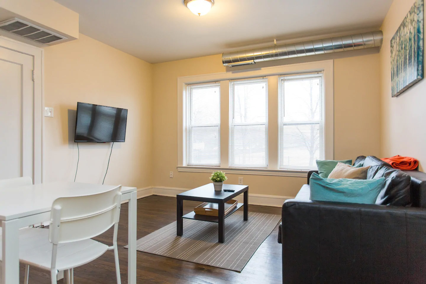 4136 W Palmer Street