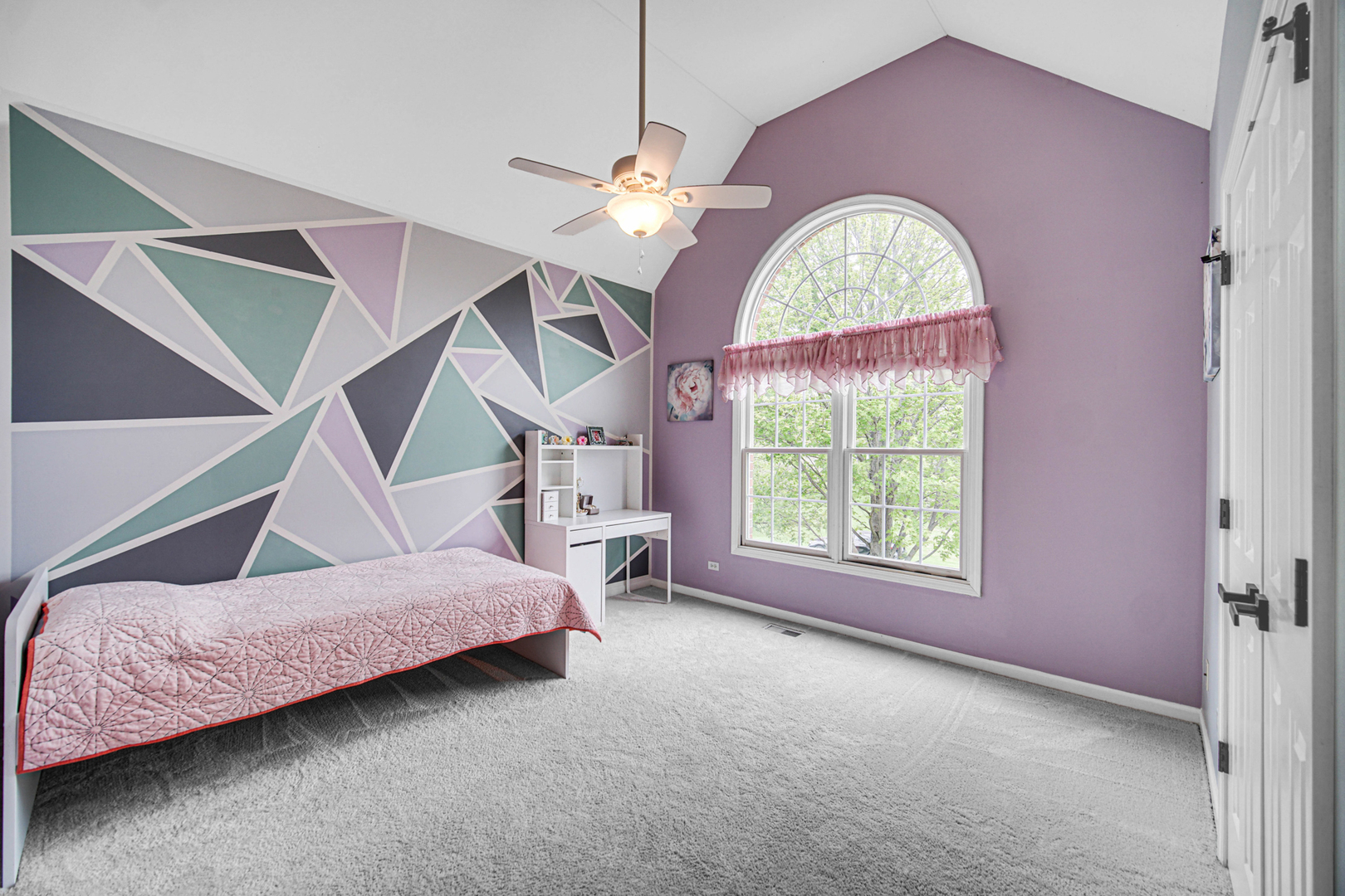 8709 Shade Tree Circle