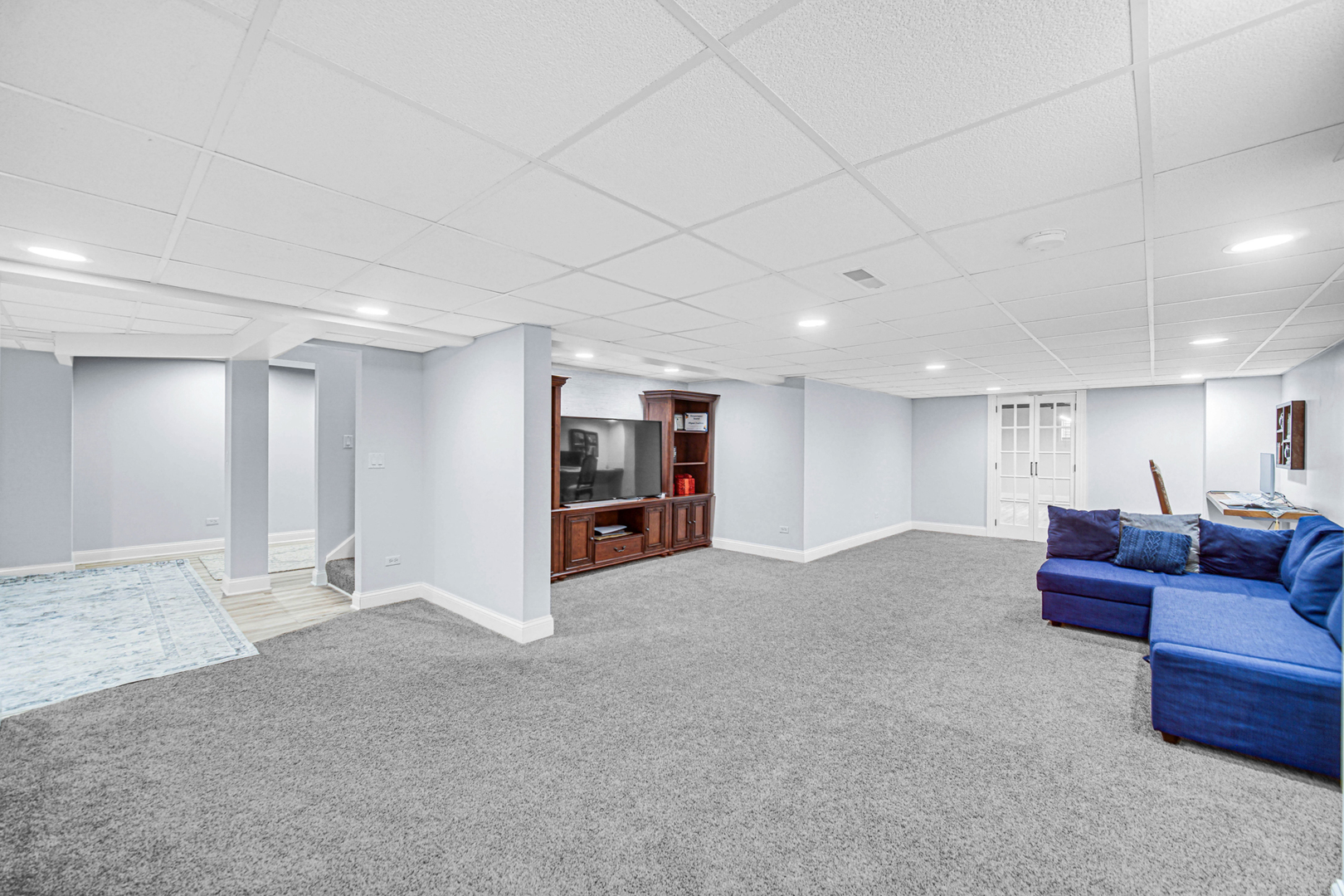 8709 Shade Tree Circle