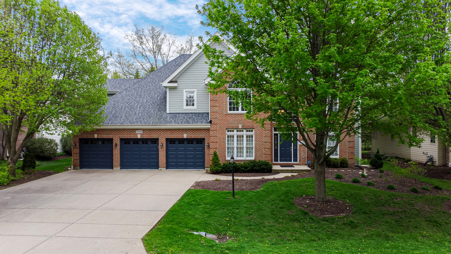8709 Shade Tree Circle