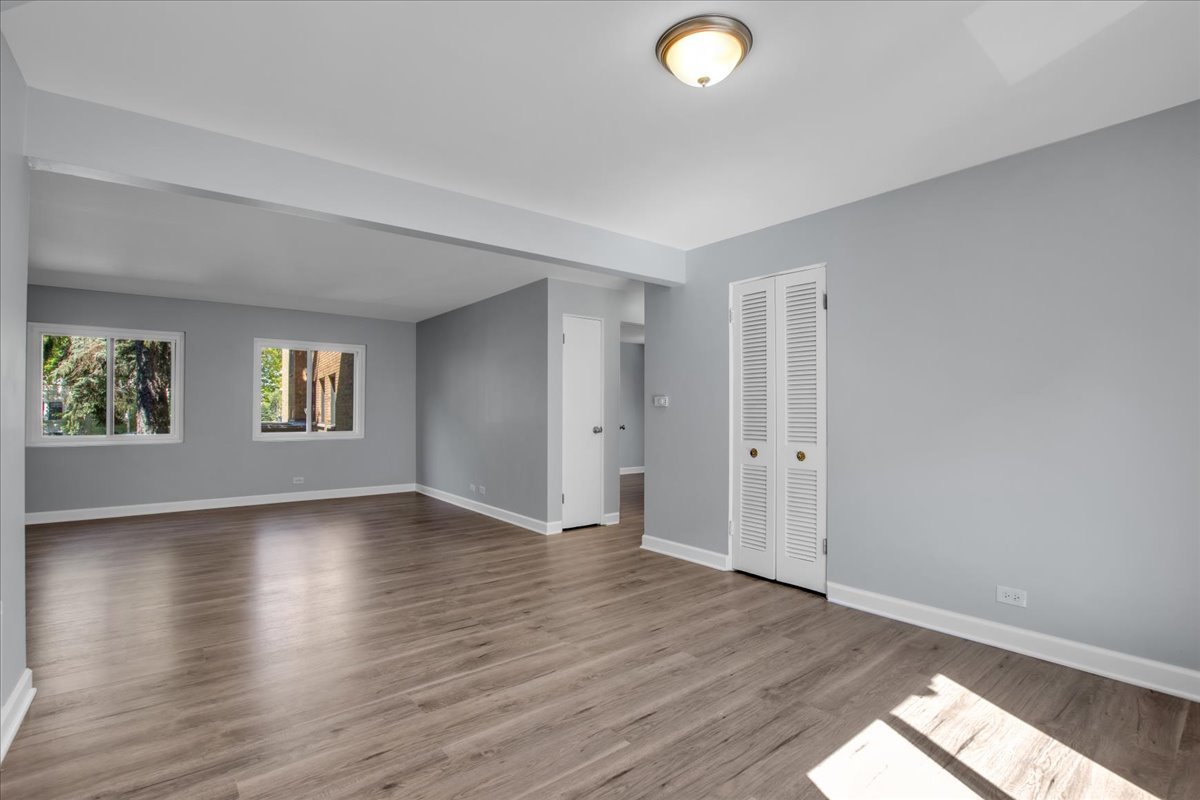 7351 N Ridge Boulevard Unit: 1A