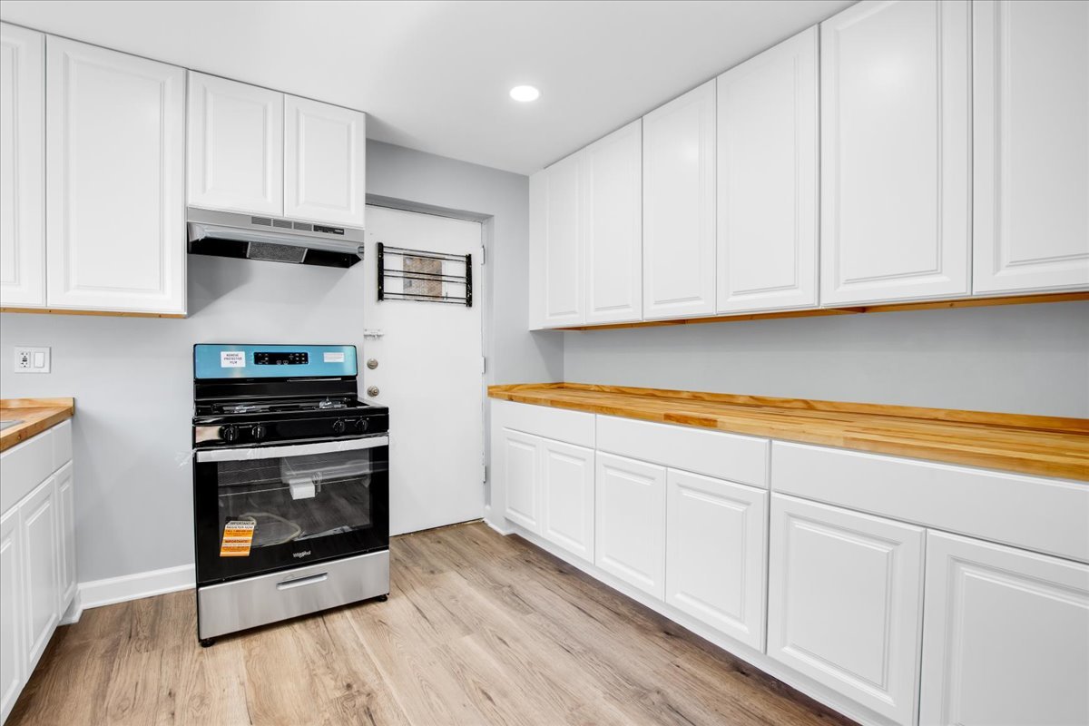 7351 N Ridge Boulevard Unit: 1A