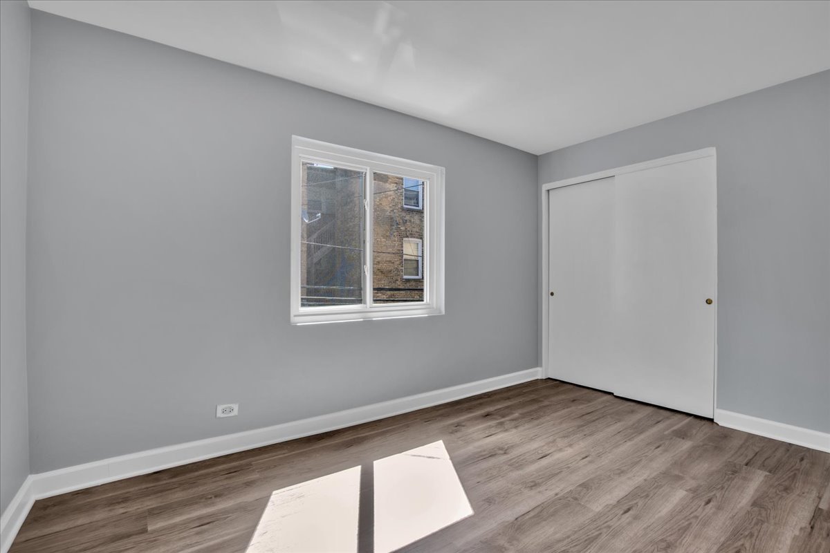 7351 N Ridge Boulevard Unit: 1A