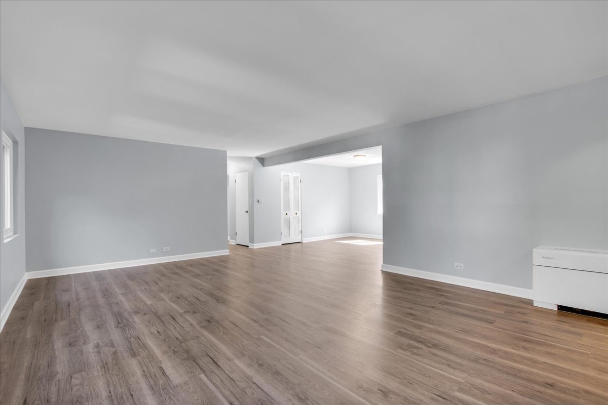 7351 N Ridge Boulevard Unit: 1A