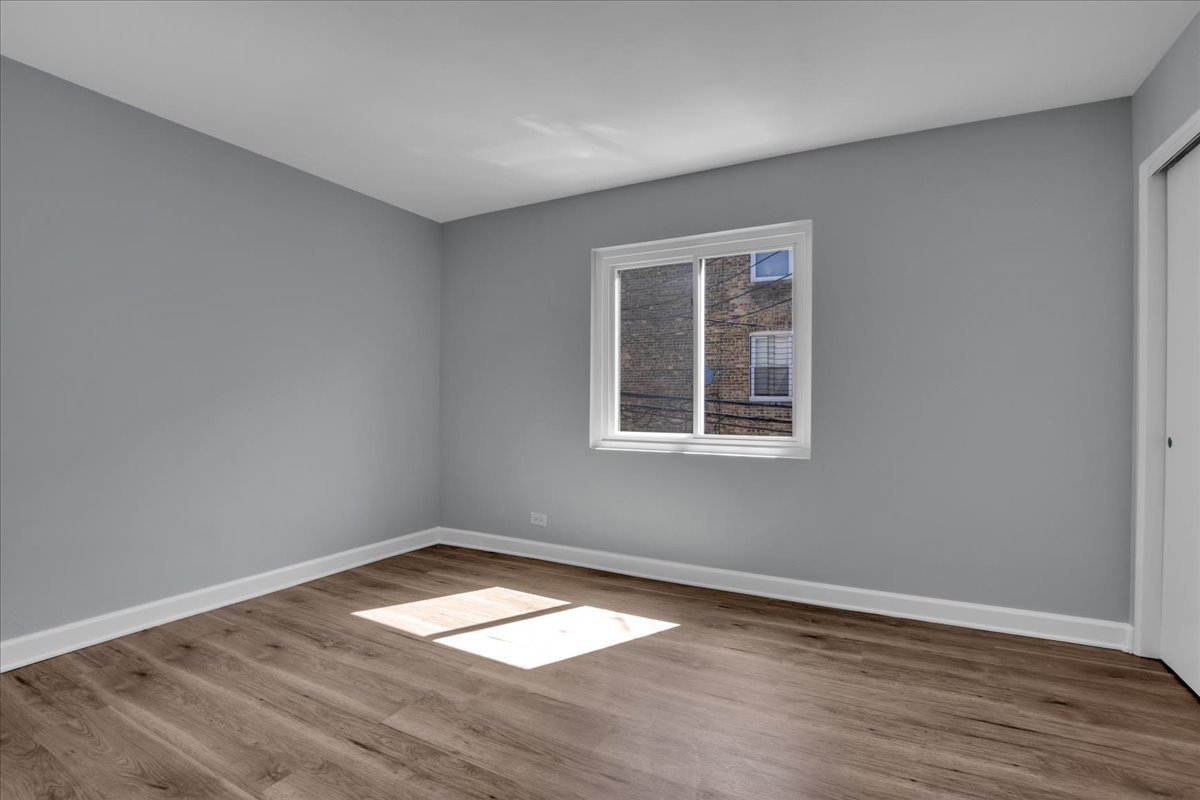 7351 N Ridge Boulevard Unit: 1A
