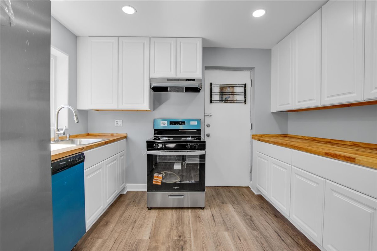 7351 N Ridge Boulevard Unit: 1A