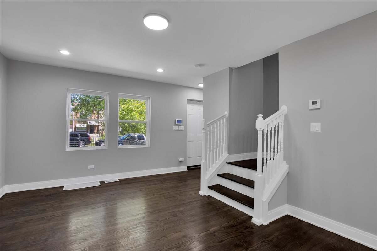 735 E 105th Street