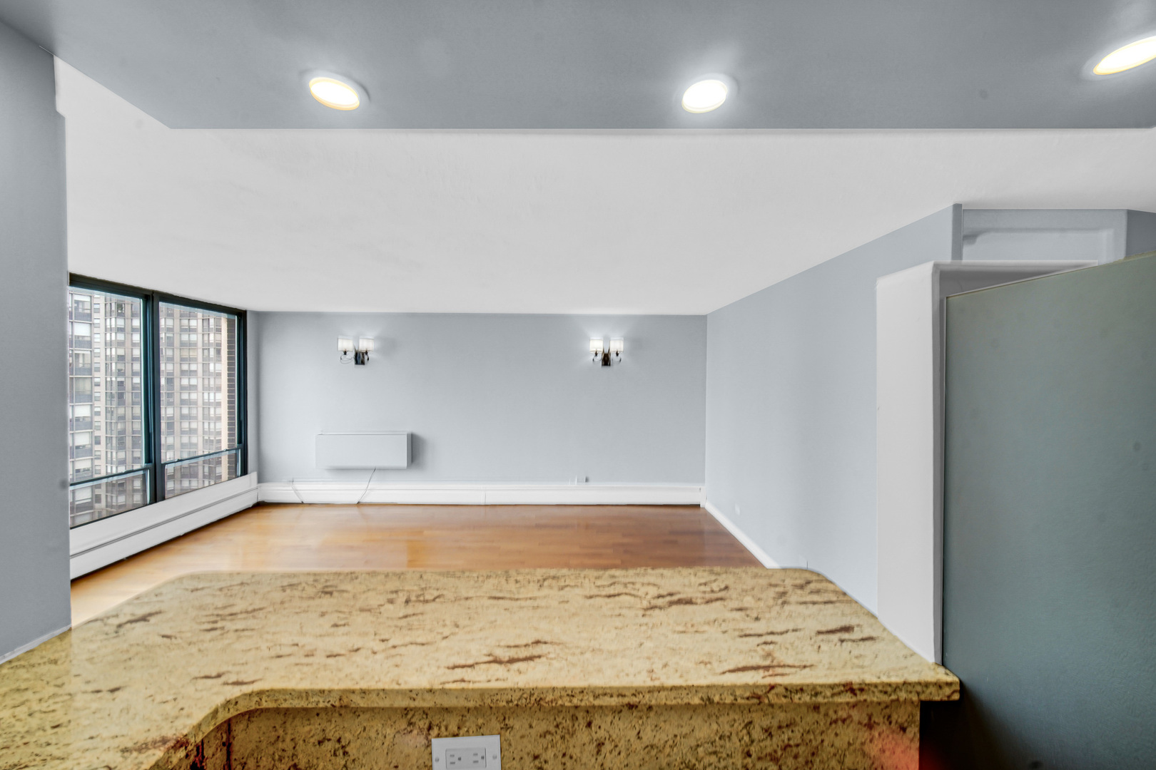 5740 N Sheridan Road Unit: 11A