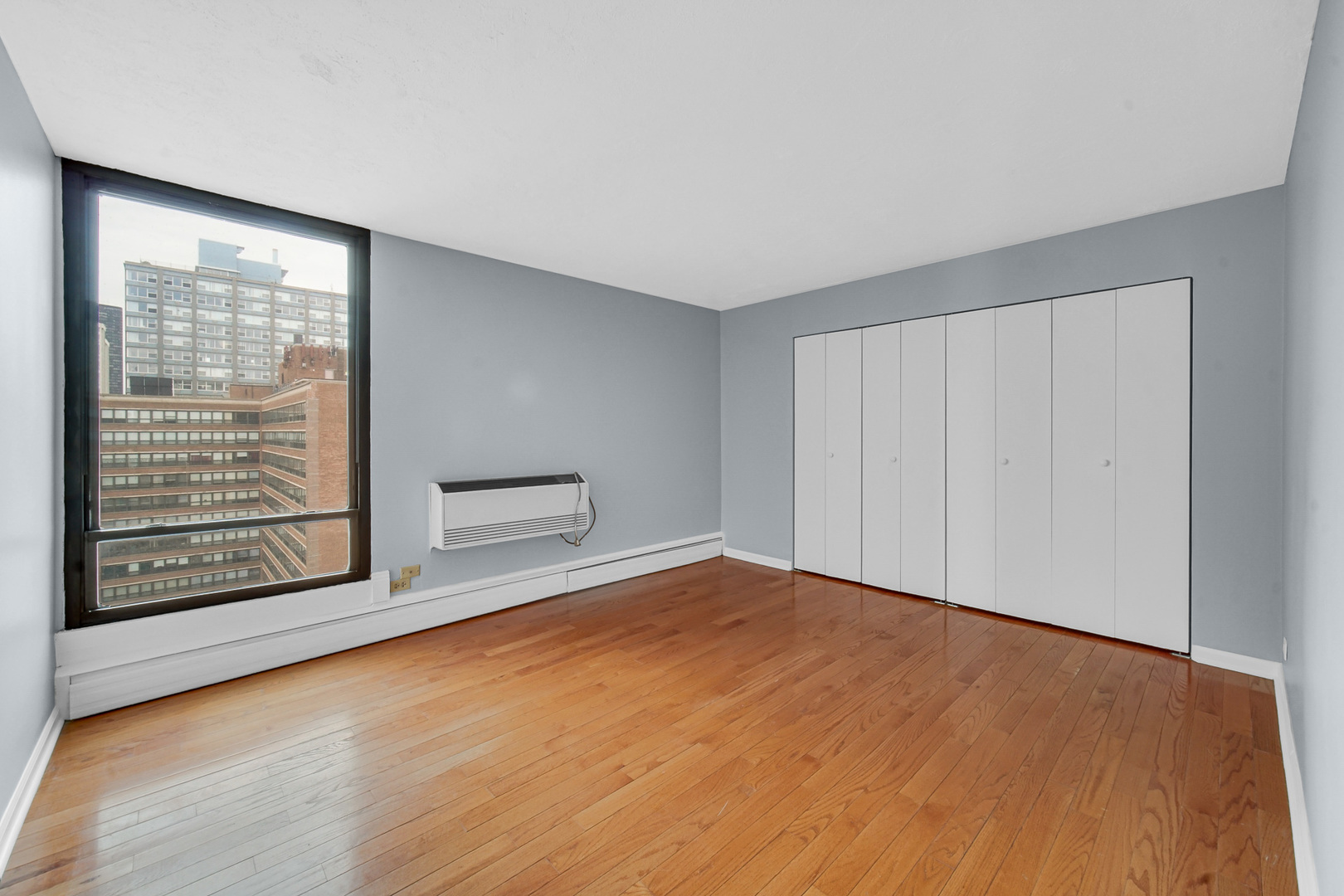 5740 N Sheridan Road Unit: 11A