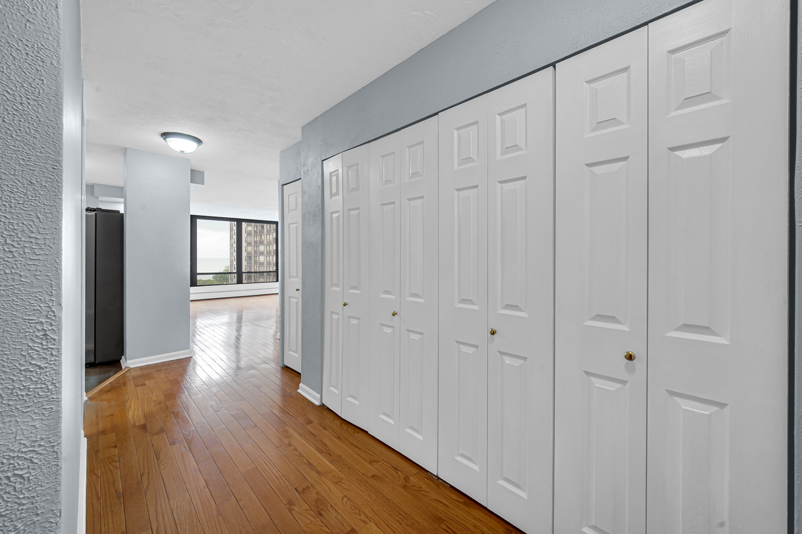 5740 N Sheridan Road Unit: 11A