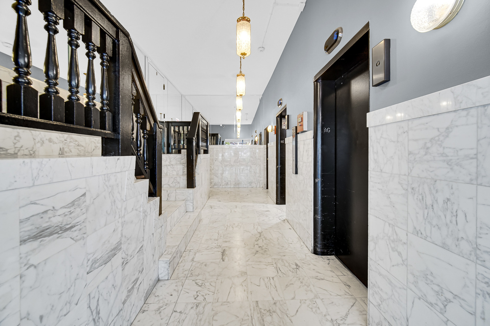 5740 N Sheridan Road Unit: 11A