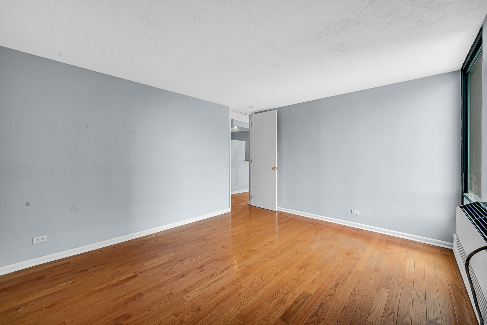 5740 N Sheridan Road Unit: 11A