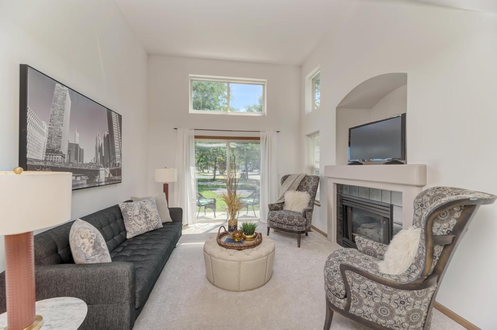 1034 Huntington Drive Unit: 1034