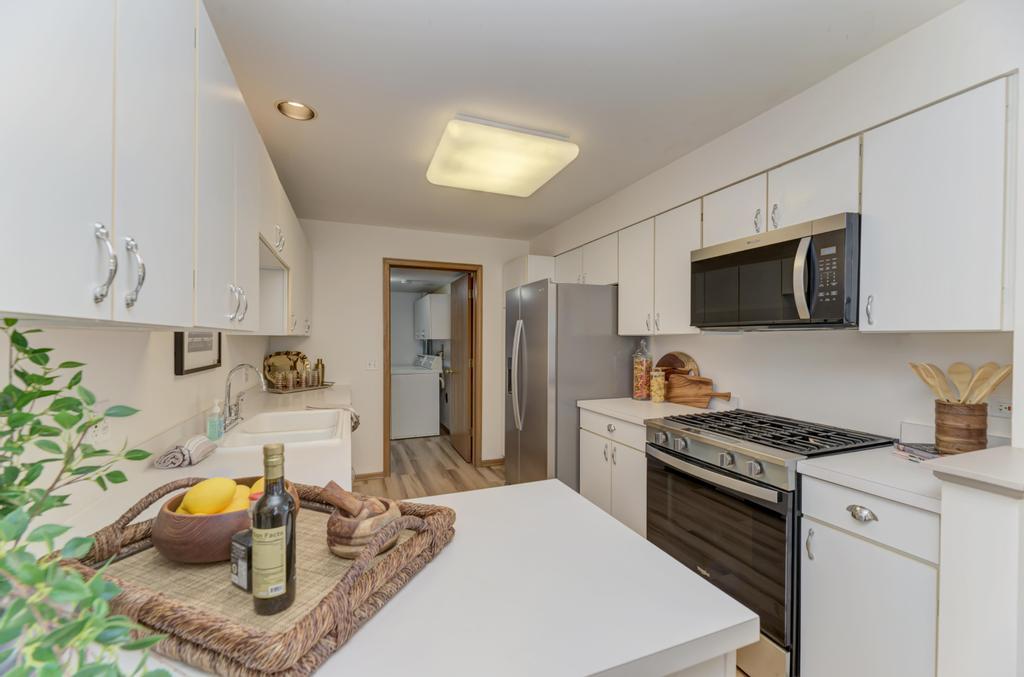 1034 Huntington Drive Unit: 1034
