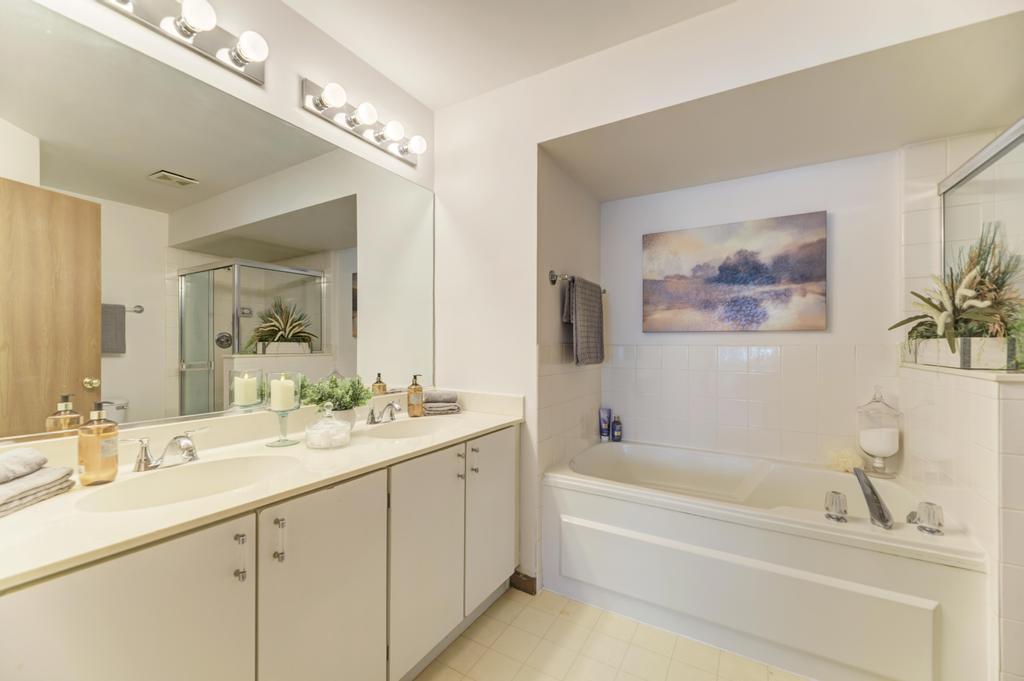 1034 Huntington Drive Unit: 1034
