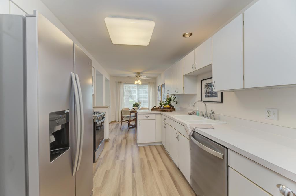 1034 Huntington Drive Unit: 1034