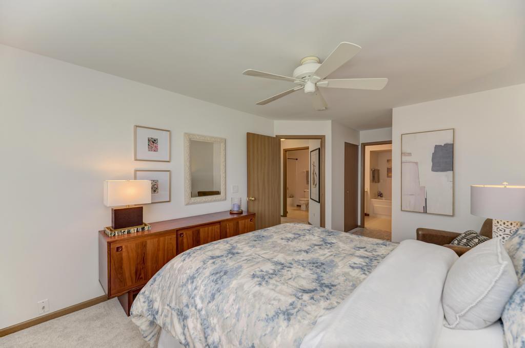 1034 Huntington Drive Unit: 1034