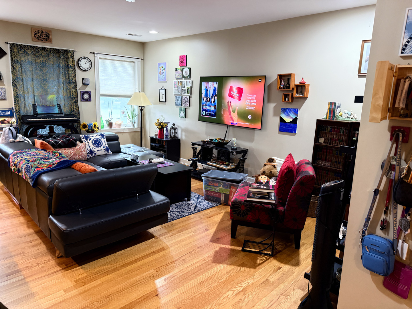 6101 N Washtenaw Avenue Unit: D1